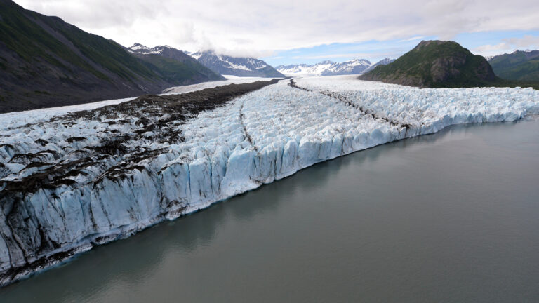 030626_DF_glaciers_feat.jpg